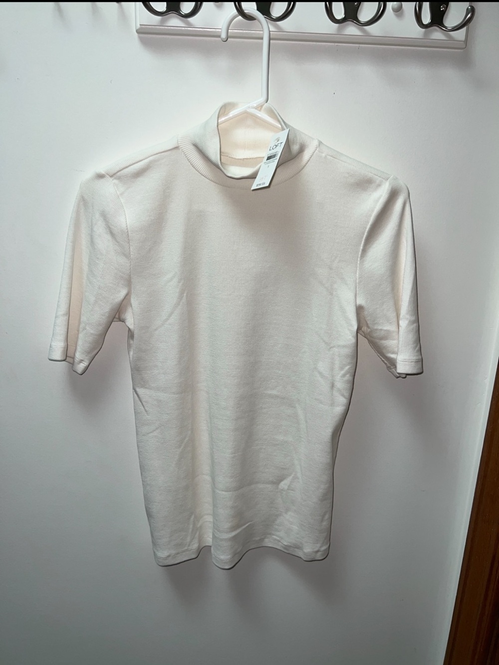 LOFT Ribbed Mock Neck Knit Top Cream Ivory Short Sleeve NWT Size Small